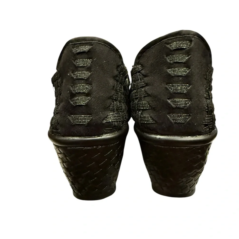 bernie mev. Women’s Black Woven Wedge Casual Sandals Sz 8